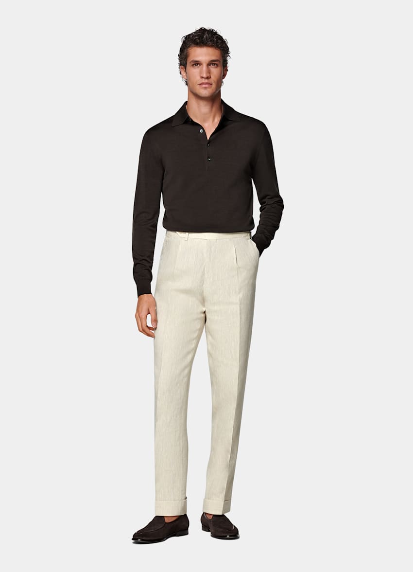 Pantalones arena Slim Leg Tapered