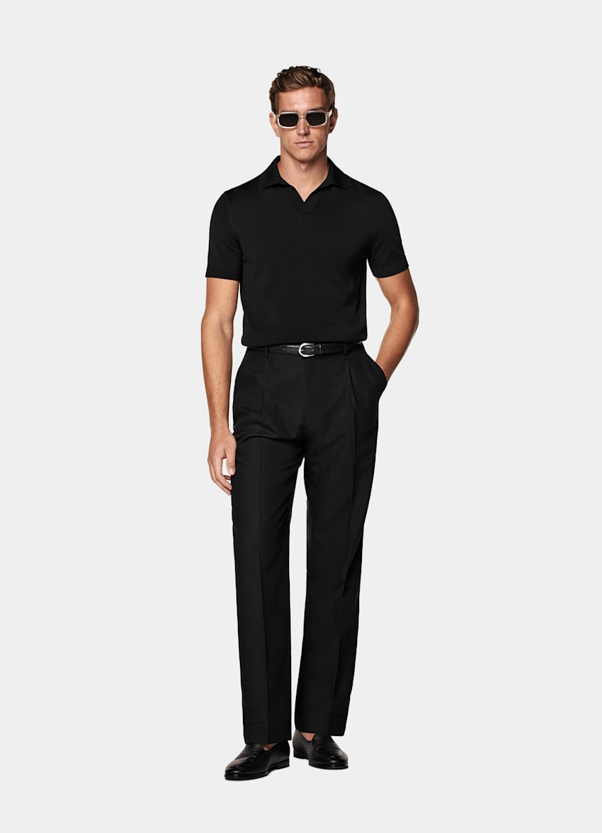 Polo negro sin botones