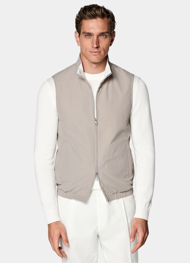 BRIEFING　正規品　MENS 3D LOGO VEST ベージュ　L Light Taupe Reversible Vest in Technical Fabric | SUITSUPPLY