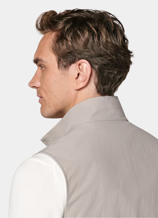 Light Taupe Reversible Vest in Technical Fabric | SUITSUPPLY