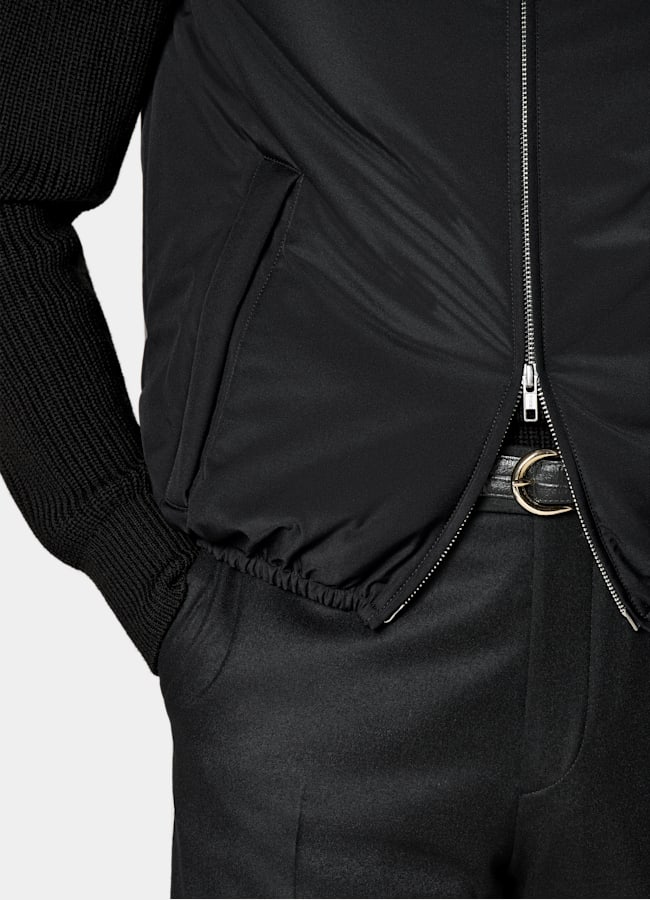 SUITSUPPLY Tejido técnico impermeable de Olmetex, Italia Chaleco acolchado ligero con cremallera negro