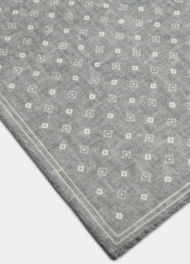 SUITSUPPLY Wool Silk by Silk Pro, Italy Light Grey Graphic Pocket Square