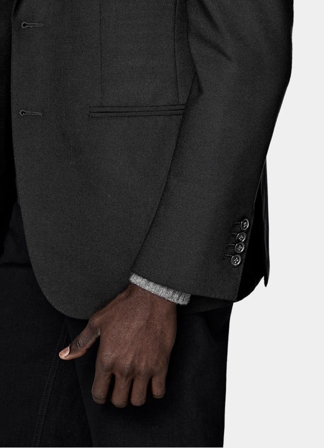 SUITSUPPLY All Season Wrinkle-Free 4-Ply Wool by Rogna, Italy Black Tailored Fit Havana Suit Jacket