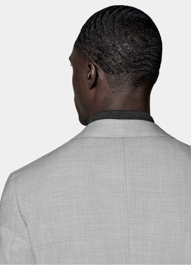 SUITSUPPLY All Season Wrinkle-Free 4-Ply Wool by Rogna, Italy Light Grey Tailored Fit Havana Suit Jacket