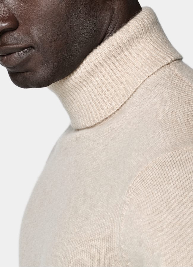 SUITSUPPLY Pure Cashmere Sand Turtleneck