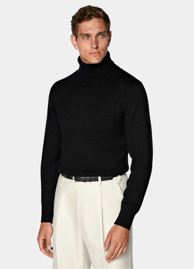 SUITSUPPLY Pure Cashmere Black Turtleneck