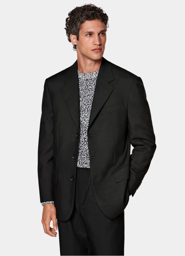 SUITSUPPLY All Season Wrinkle-Free 4-Ply Wool by Rogna, Italy Black Relaxed Fit Roma Suit