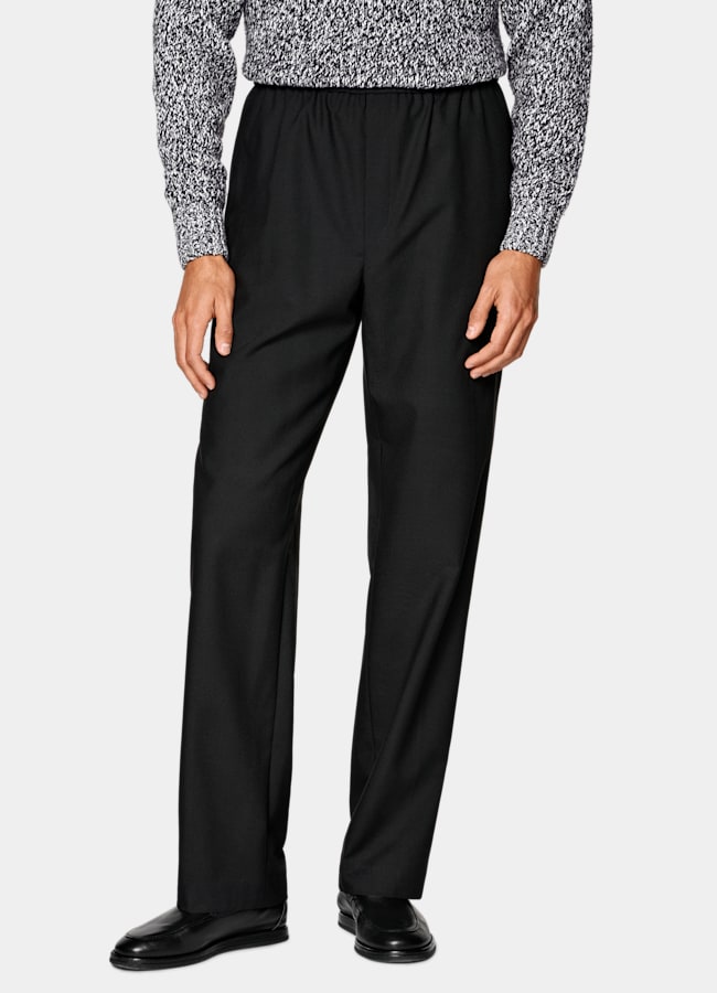 SUITSUPPLY All Season Wrinkle-Free 4-Ply Wool by Rogna, Italy Black Relaxed Fit Roma Suit