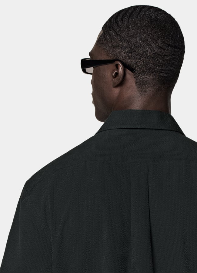 SUITSUPPLY Ägyptische Baumwolle Seersucker von Testa 1919 Srl, Italien Schwarzes Baumwollhemd mit kurzen Ärmeln