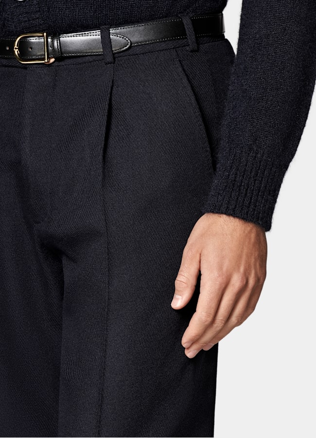 Navy Relaxed Fit Roma Suit in Wrinkle-Free 4-Ply Wool