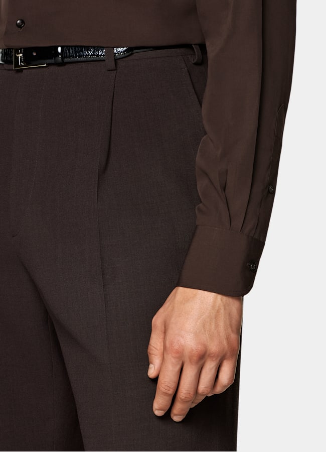 SUITSUPPLY All season Pure laine par Botto Giuseppe, Italie Costume Roma coupe Relaxed marron foncé