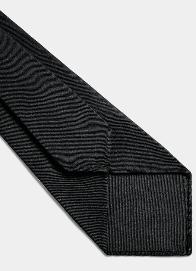 SUITSUPPLY Pure Silk Black 7 Fold Tie