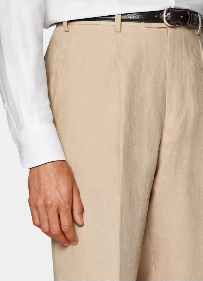 SUITSUPPLY Summer Pure Linen by Leomaster, Italy Sand Relaxed Fit Roma Suit