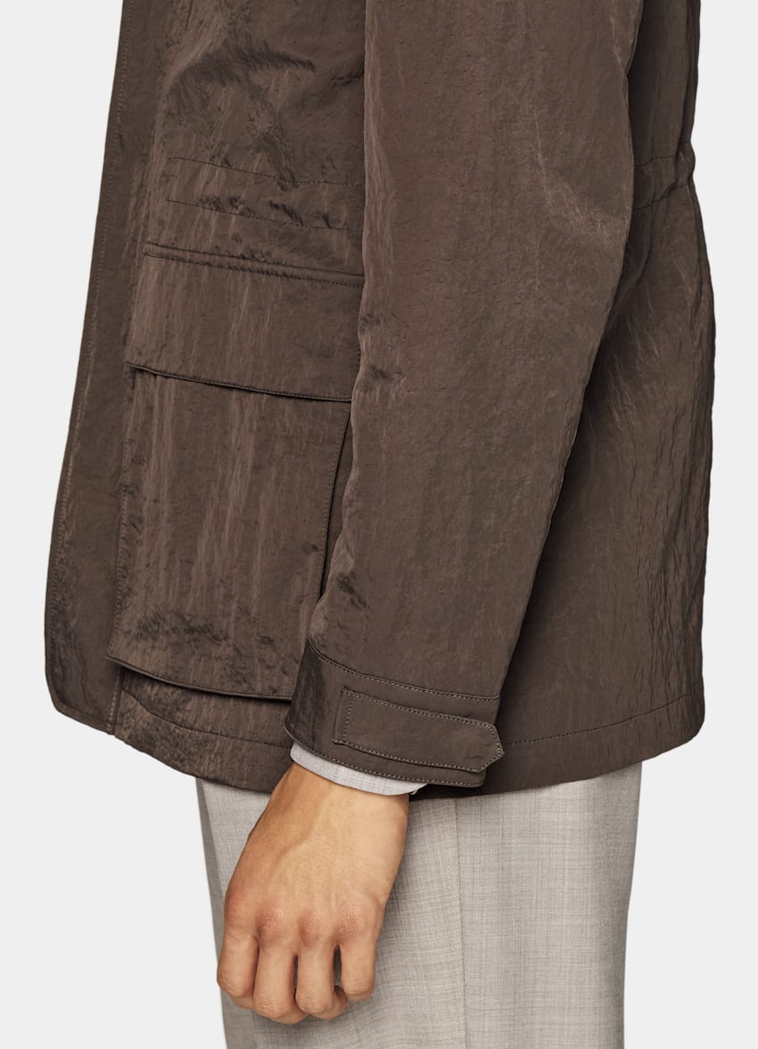 SUITSUPPLY 意大利 Majocchi 生产的防泼溅技术面料面料 深棕色野战外套
