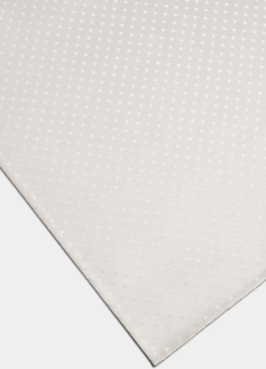 SUITSUPPLY Pure Silk White Dotted Pocket Square