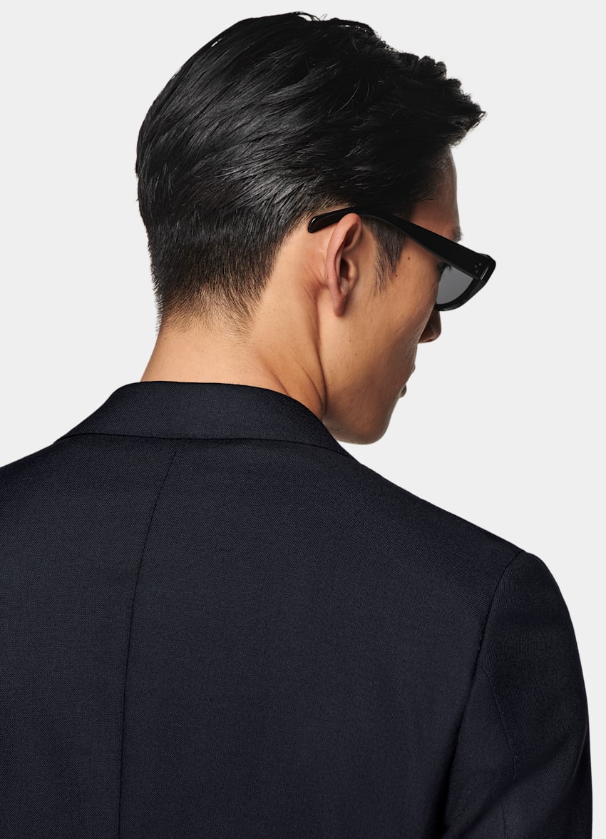 SUITSUPPLY All Season Pure 4-Ply Traveller Wool by Rogna, Italy Navy Tailored Fit Havana Suit Jacket