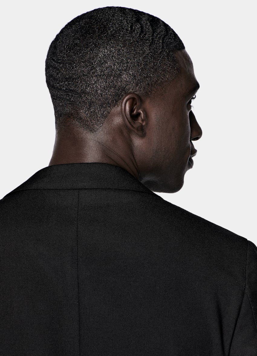 SUITSUPPLY All Season Wrinkle-Free 4-Ply Wool by Rogna, Italy Black Tailored Fit Havana Suit Jacket