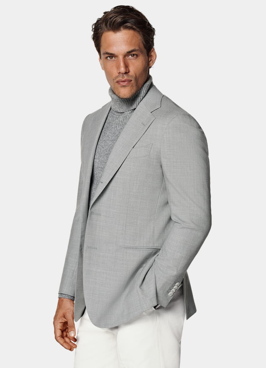 SUITSUPPLY All Season Wrinkle-Free 4-Ply Wool by Rogna, Italy Light Grey Tailored Fit Havana Suit Jacket