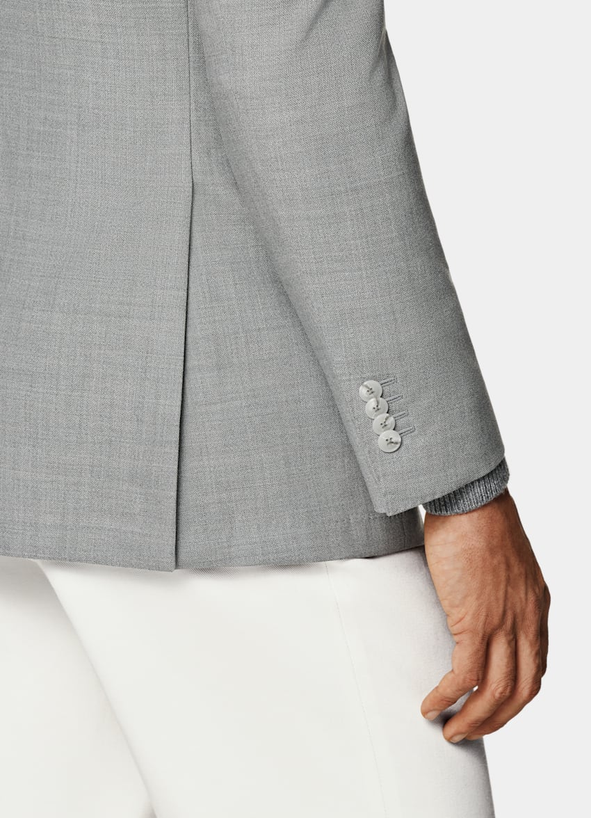 SUITSUPPLY All Season Wrinkle-Free 4-Ply Wool by Rogna, Italy Light Grey Tailored Fit Havana Suit Jacket