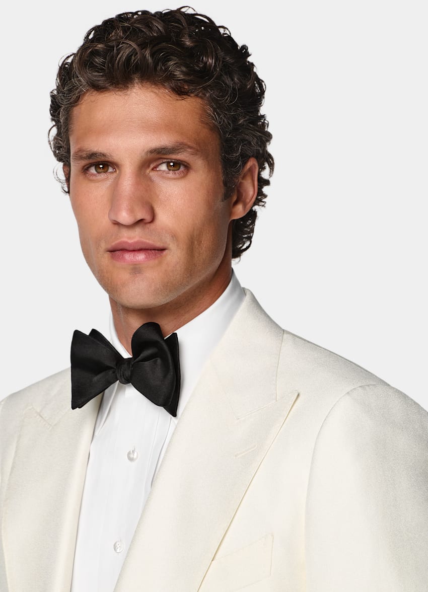 SUITSUPPLY All Season Silk Wool by Lanificio Ermenegildo Zegna, Italy Off-White Tailored Fit Milano Dinner Jacket