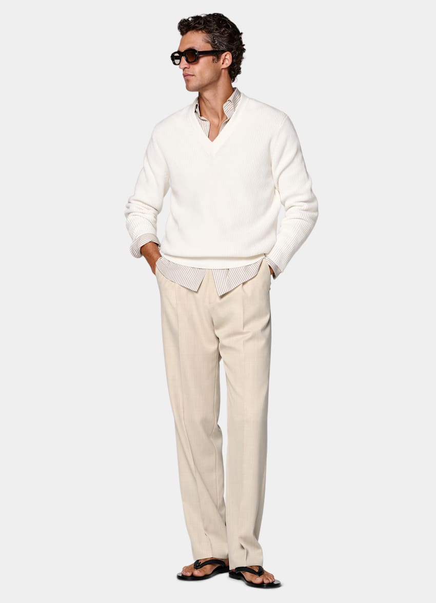 SUITSUPPLY Puro algod&oacute;n Jersey cuello pico ribeteado color crudo