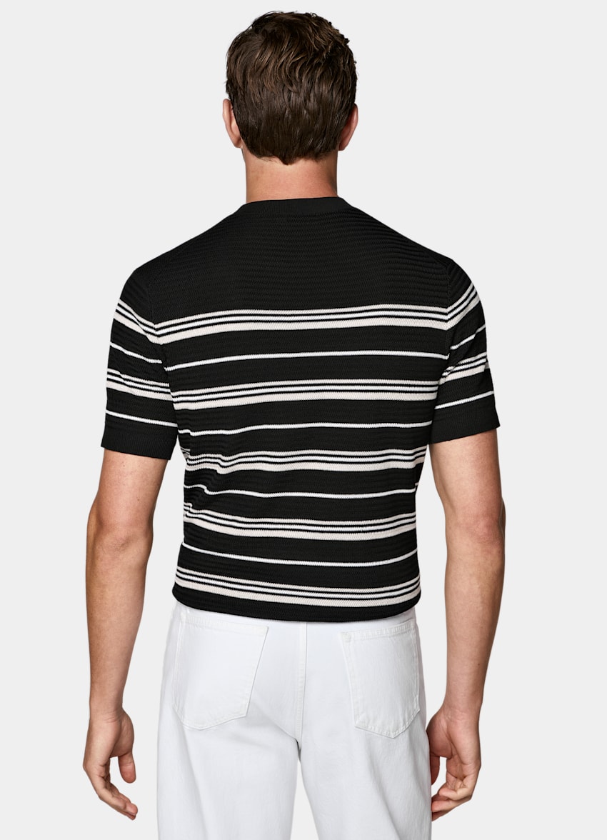 SUITSUPPLY Coton et soie Col rond en jacquard &agrave; rayures noires, manches courtes.