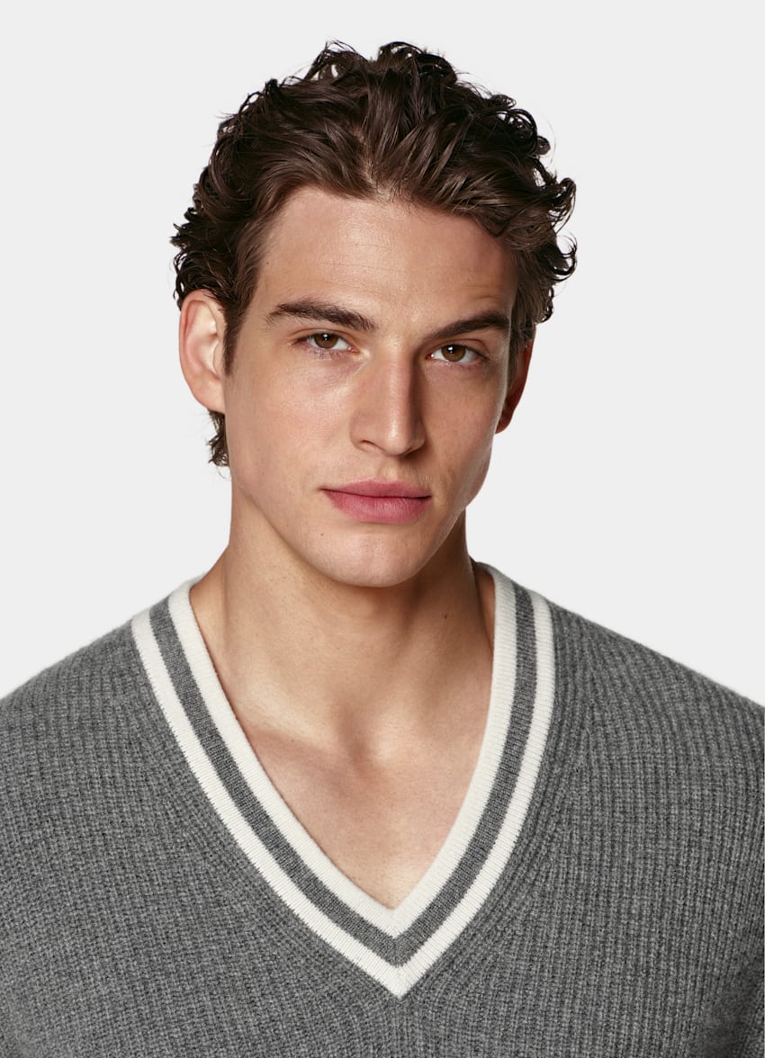 SUITSUPPLY Wool Cashmere Mid Grey V-Neck