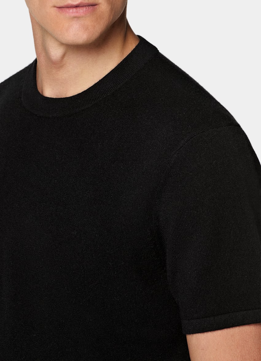 SUITSUPPLY Wool Cashmere Black Short Sleeve Crewneck