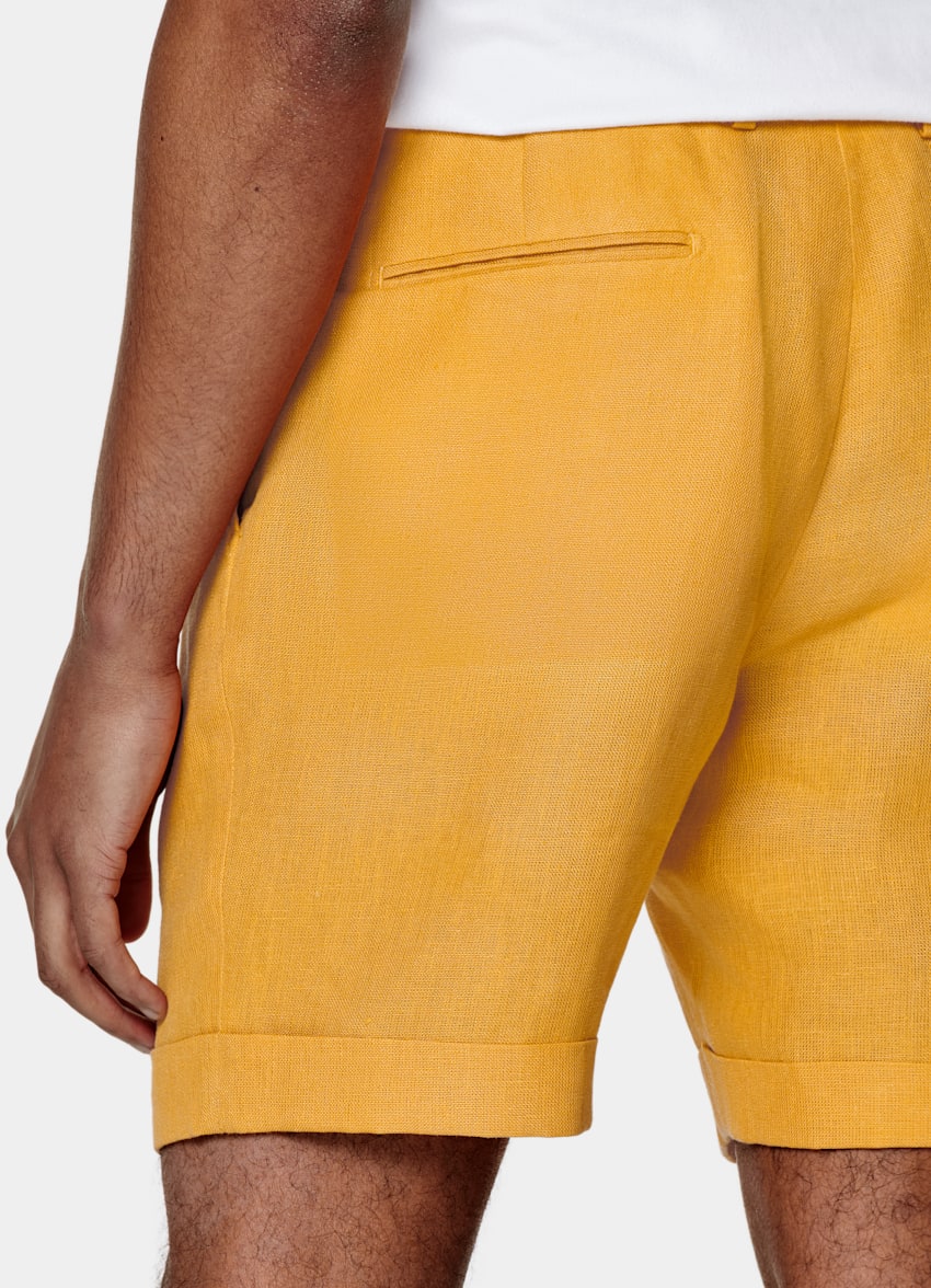SUITSUPPLY Pur lin par Rogna, Italie Ensemble d&eacute;contract&eacute; jaune