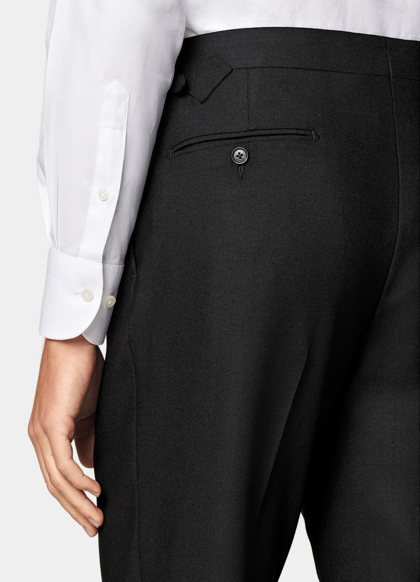 SUITSUPPLY All Season Pure 4-Ply Traveller Wool by Rogna, Italy Black Tailored Fit Havana Suit
