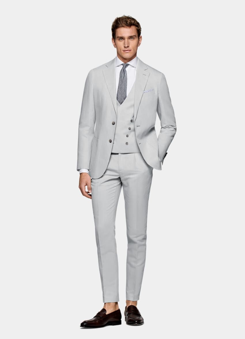 SUITSUPPLY Linen Cotton by Di Sondrio, Italy Light Grey Three-Piece Havana Suit