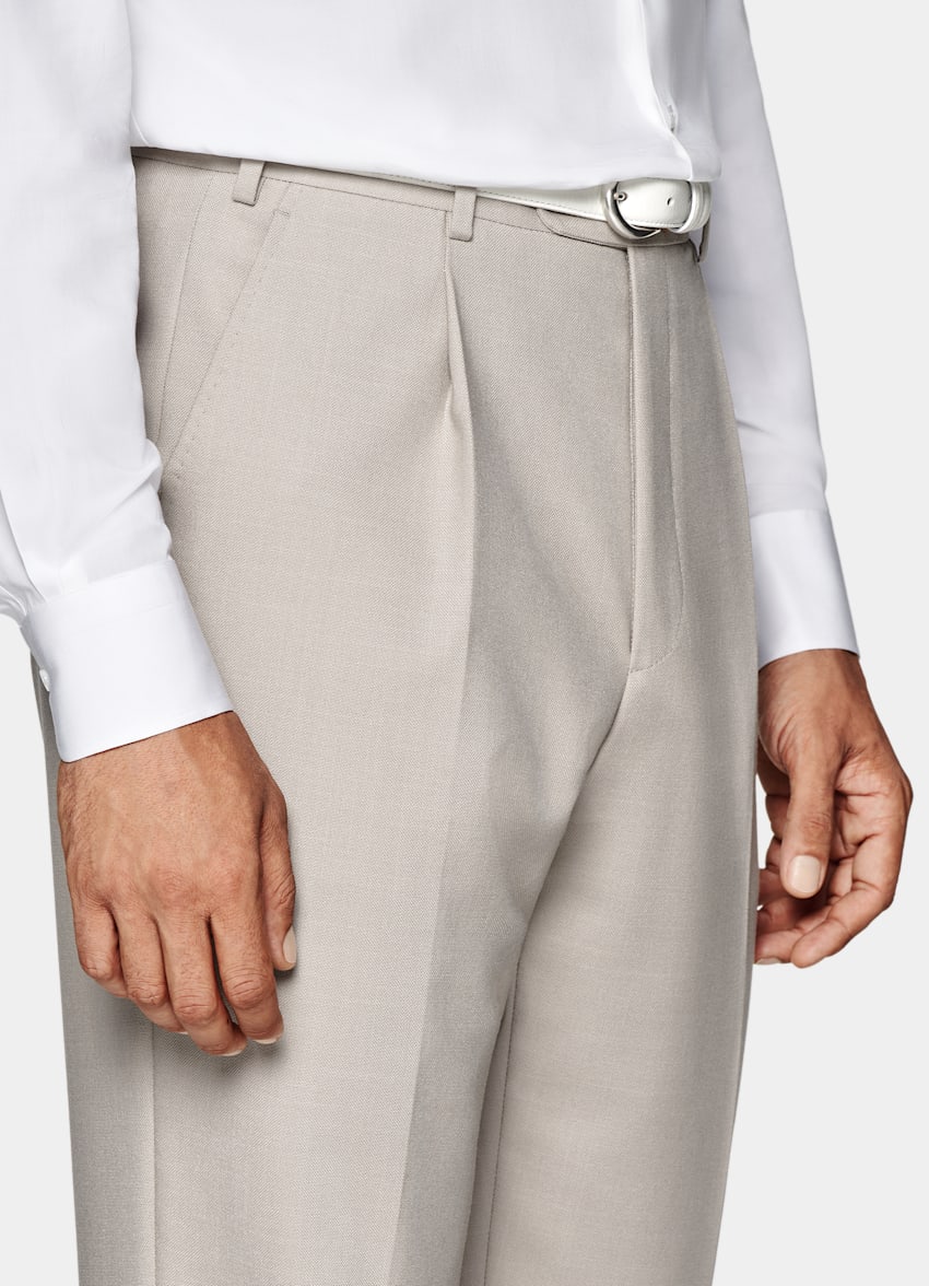 SUITSUPPLY All Season Wrinkle-Free 4-Ply Wool by Rogna, Italy Light Taupe Relaxed Fit Roma Suit