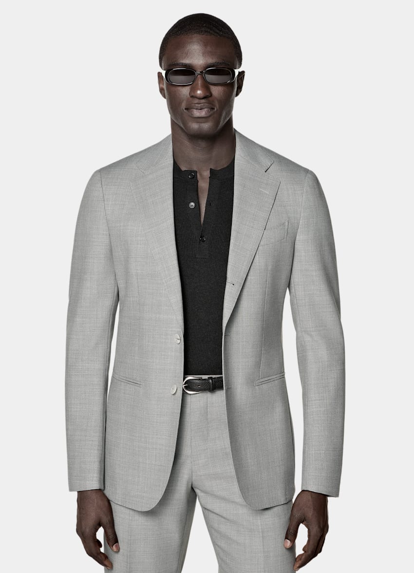SUITSUPPLY All Season Wrinkle-Free 4-Ply Wool by Rogna, Italy Light Grey Tailored Fit Havana Suit