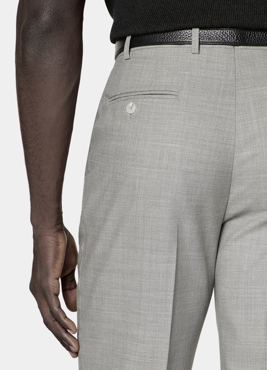 SUITSUPPLY All Season Wrinkle-Free 4-Ply Wool by Rogna, Italy Light Grey Tailored Fit Havana Suit