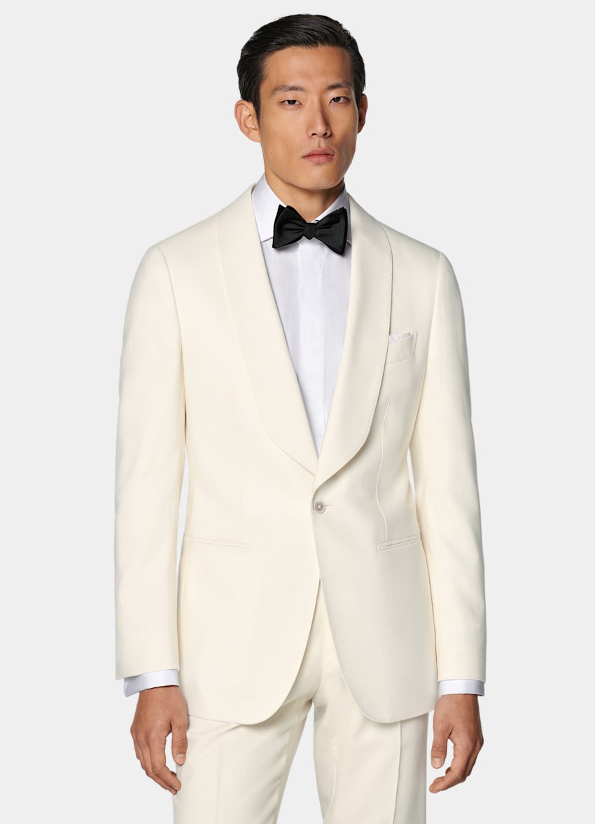 SUITSUPPLY Pure 4-Ply Traveller Wool by Rogna, Italy Off-White Tailored Fit Havana Tuxedo