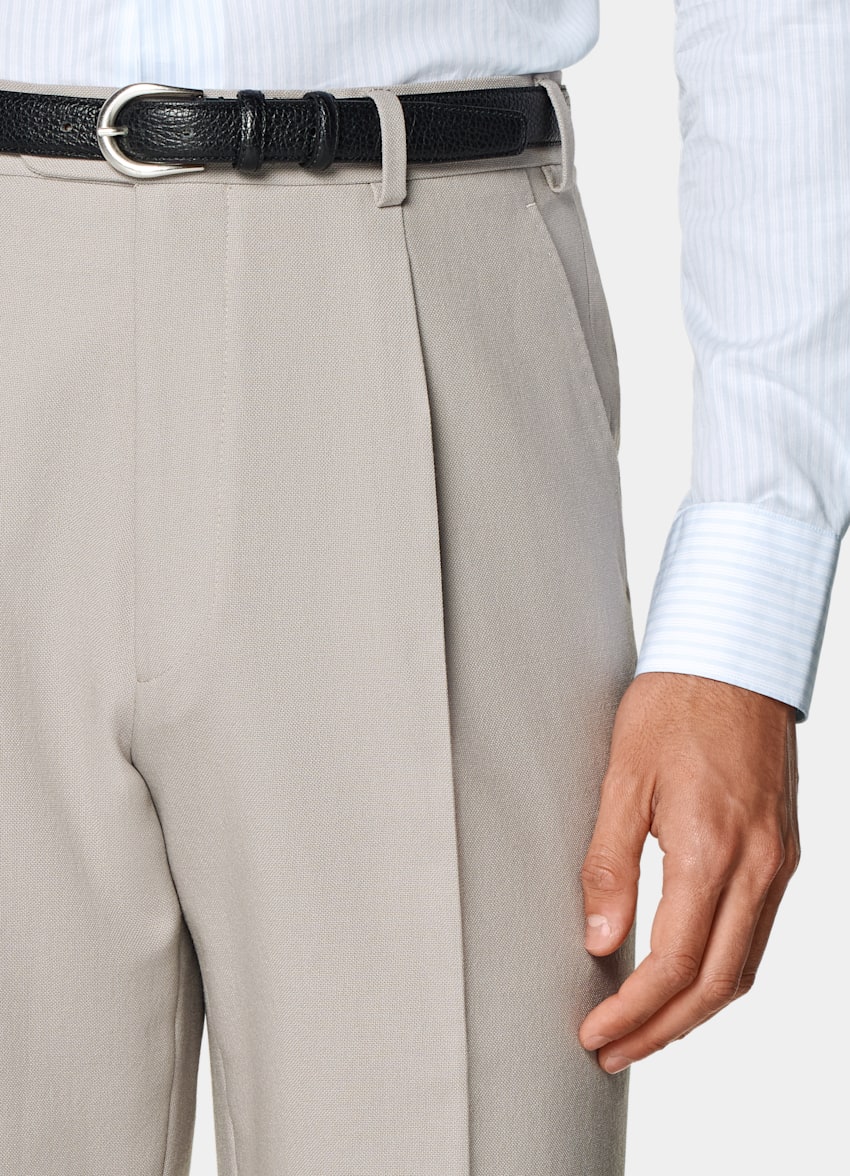 SUITSUPPLY All Season Wrinkle-Free 4-Ply Wool by Rogna, Italy Light Taupe Relaxed Fit Roma Suit