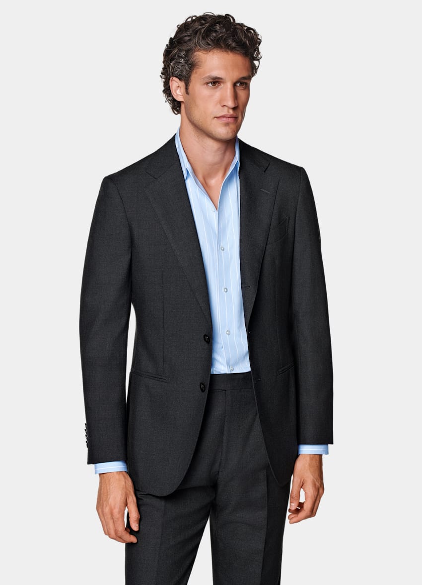 SUITSUPPLY All Season Pure 4-Ply Traveller Wool by Rogna, Italy Dark Grey Tailored Fit Havana Suit