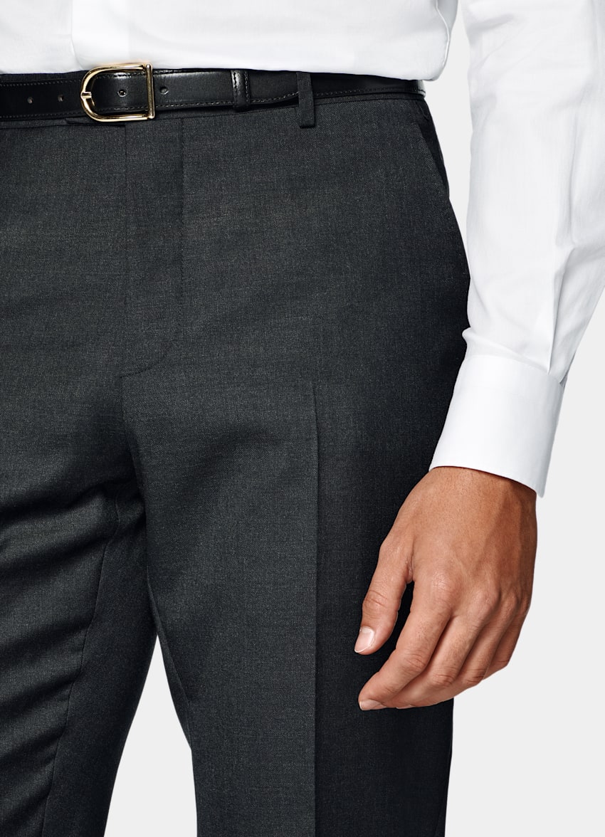 SUITSUPPLY All Season Pure Wool by Reda, Italy Dark Grey Perennial Tailored Fit Havana Suit