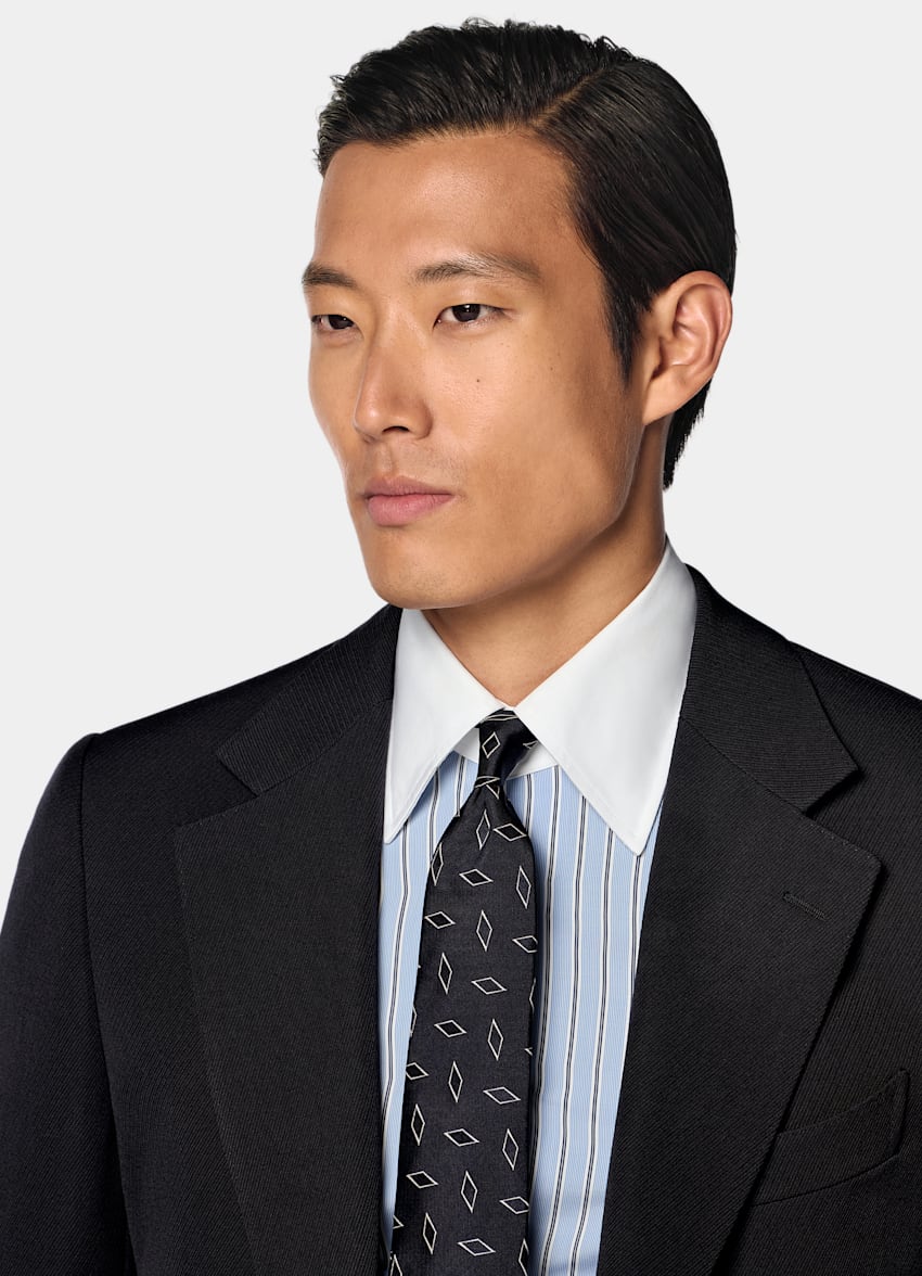 SUITSUPPLY All Season Wrinkle-Free 4-Ply Wool by Rogna, Italy Navy Tailored Fit Milano Suit