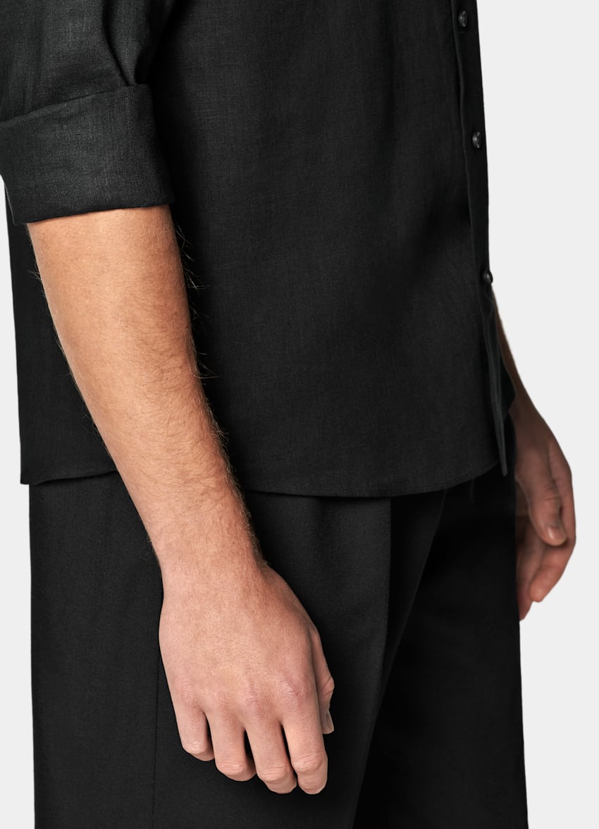 SUITSUPPLY Pures Leinen von Albini, Italien Hemd schwarz Slim Fit