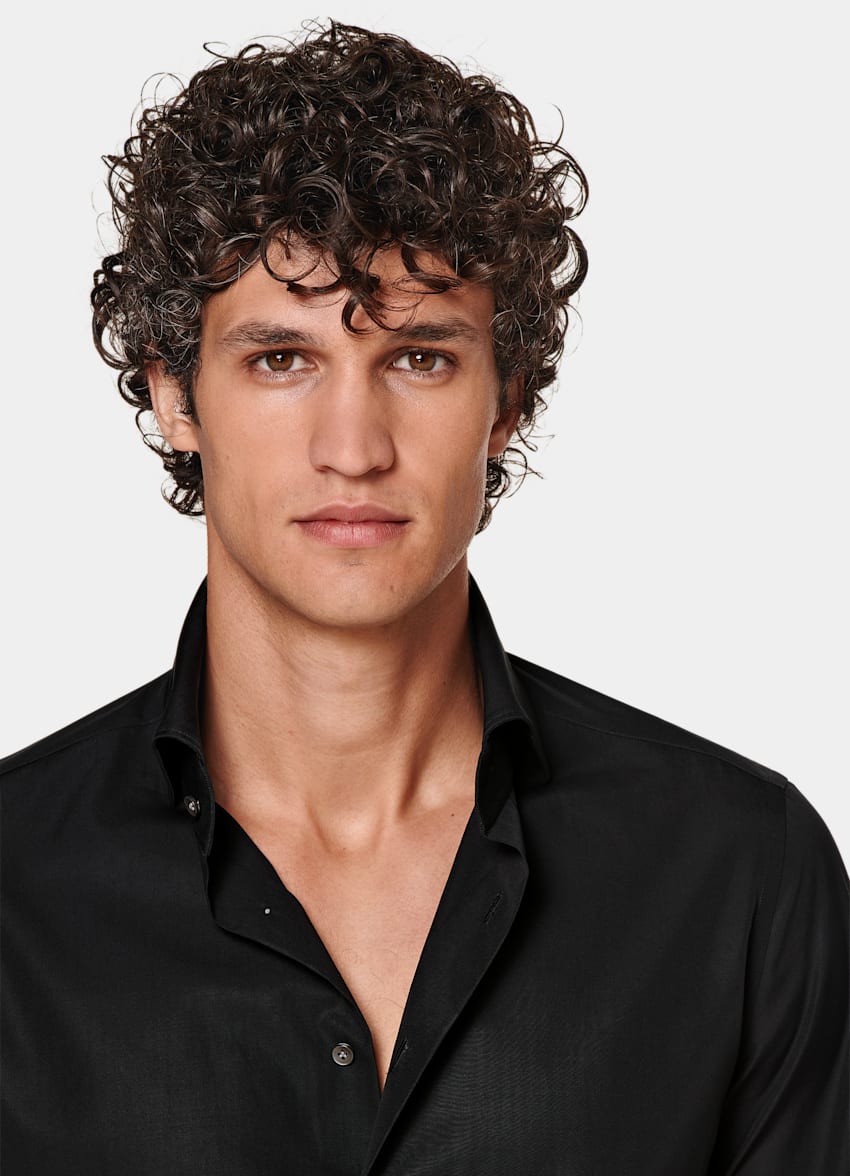 SUITSUPPLY Algodón egipcio de Testa Spa, Italia Camisa negra de sarga corte Tailored
