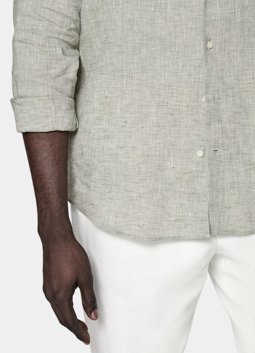 SUITSUPPLY Rent linne från Albini, Italien Ljusgrön skjorta med tailored fit