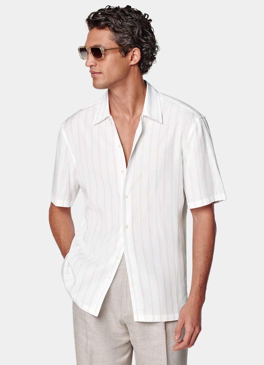 SUITSUPPLY Pure Lyocell by Albini, Italy White Striped Tailored Fit Short Sleeve Shirt