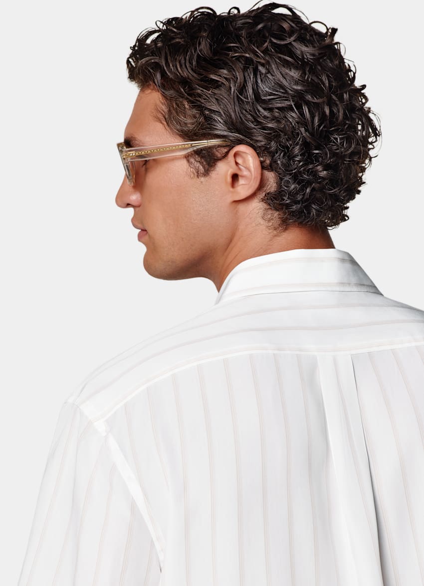 SUITSUPPLY Pure Lyocell by Albini, Italy White Striped Tailored Fit Short Sleeve Shirt