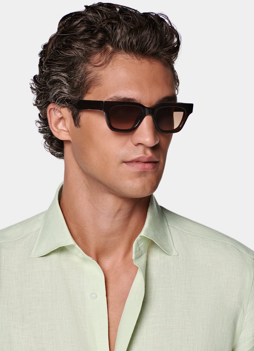 SUITSUPPLY Pure Linen by Baird McNutt, United Kingdom Light Green Tailored Fit Shirt