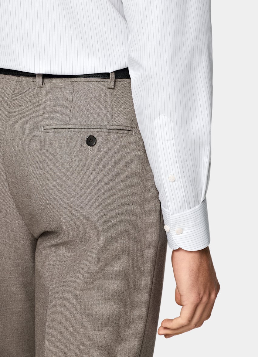 SUITSUPPLY Knitterfreie Pima-Baumwolle von Weba, Schweiz Hellgraues gestreiftes Hemd mit weit verbreitetem Kragen