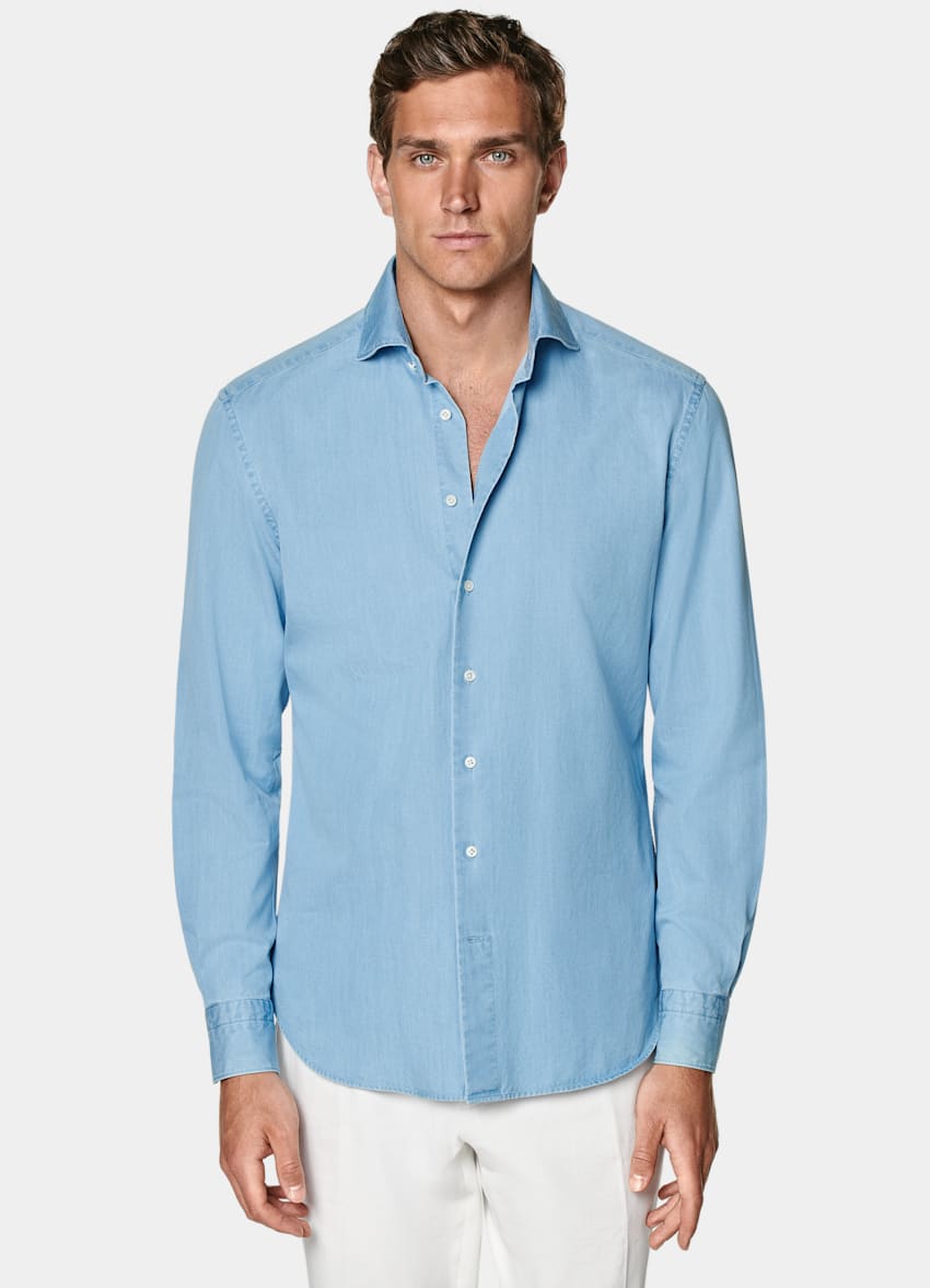 SUITSUPPLY Denim de algodón egipcio de Albiate, Italia Camisa azul claro corte Tailored