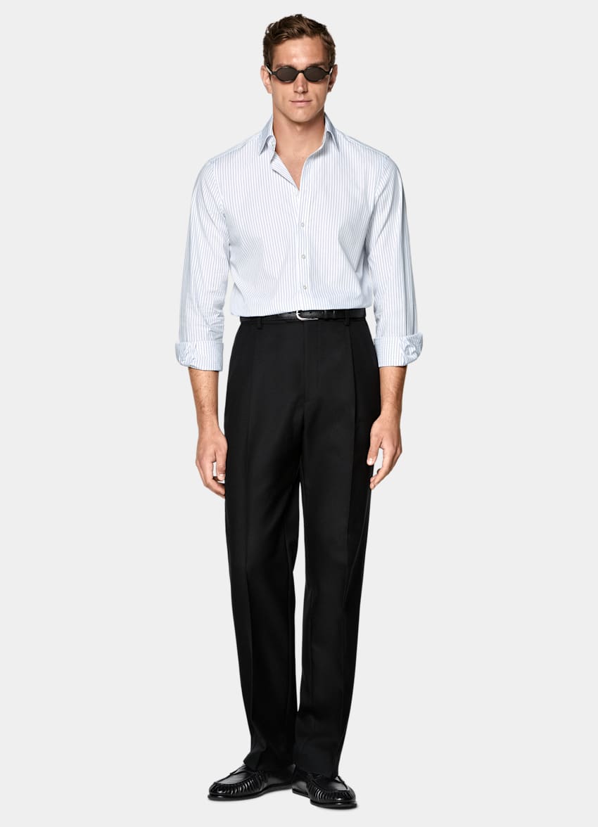 SUITSUPPLY Algod&oacute;n egipcio de Sidogras, Espa&ntilde;a Camisa azul medio a rayas con cuello cl&aacute;sico.