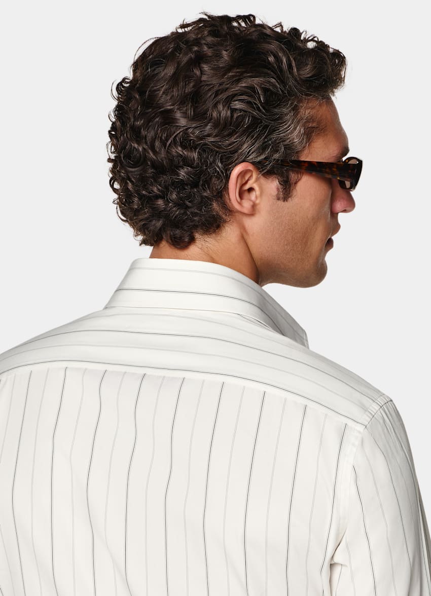 SUITSUPPLY Egyptian Cotton - Thomas Mason, Italie Black Striped Point Collar Shirt
