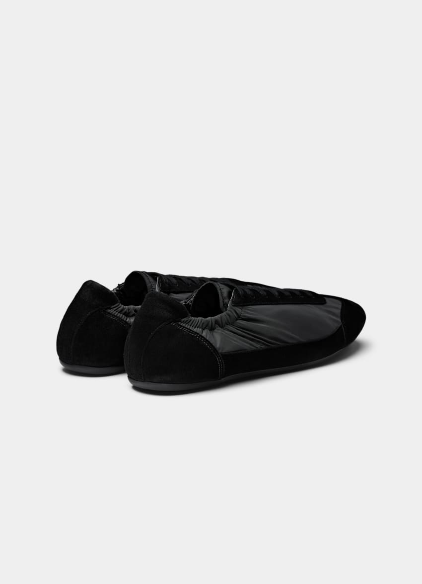 Black Sneaker